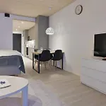Metsonlinna 103 *